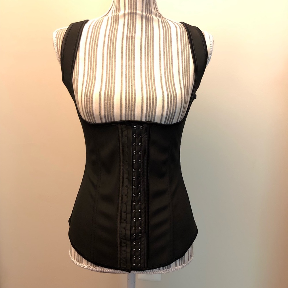 BRAND NEW Waist Shaper!